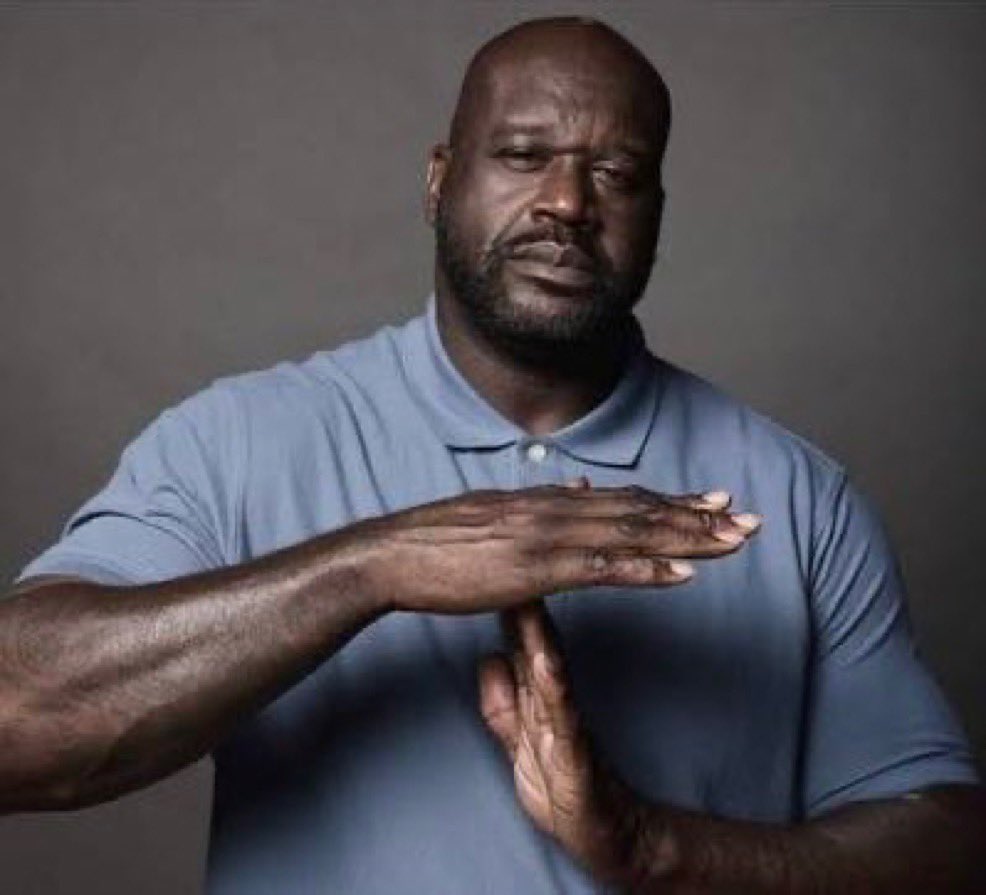 SopranosWorld's tweet photo. When Tony calls Bobby a fat fuck https://t.co/ZRl46TxFzH
