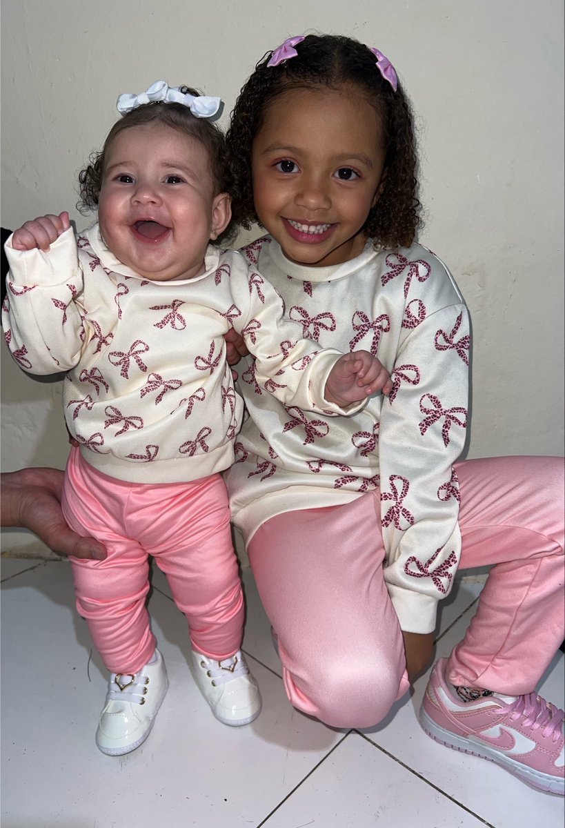 Gabylima021's tweet photo. rica de tudo aquilo que dinheiro não compra💖💖🥹 https://t.co/ecJeGFUG2K