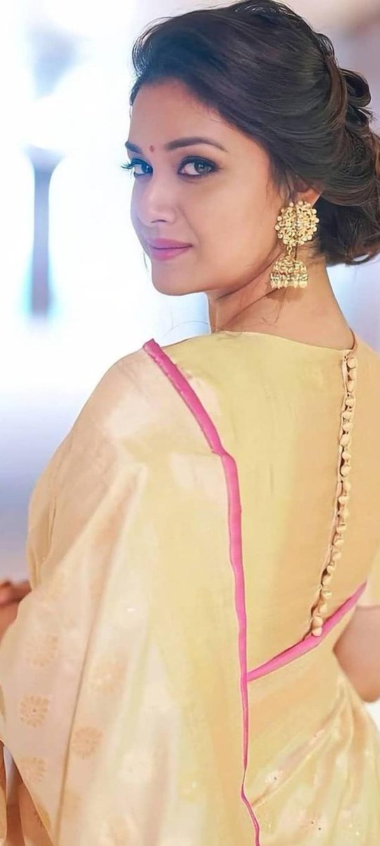 pablo__717's tweet photo. #KeerthySuresh 🥵
1/5 https://t.co/bIwJvehPB5