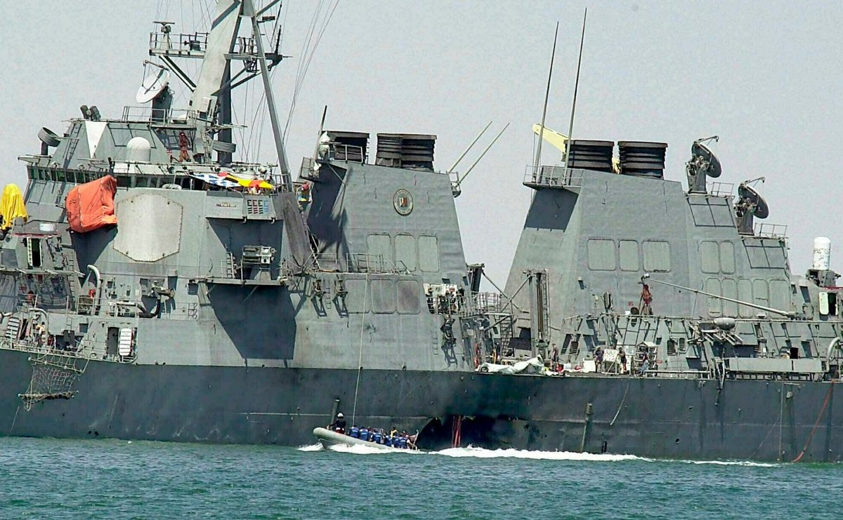 MancunianQuiet's tweet photo. The #CIA were so determined to beat socialism in Yemen they allied with #alQaeda in the 1994 civil war / #BillyWaugh
Ambassador #BarbaraBodine said EVERYONE knew AQ were in 1997 Yemen but still arranged US navy visits to Aden
The #USSCole paid in blood: https://t.co/khWoGmQpib https://t.co/LhgNlBzcYF