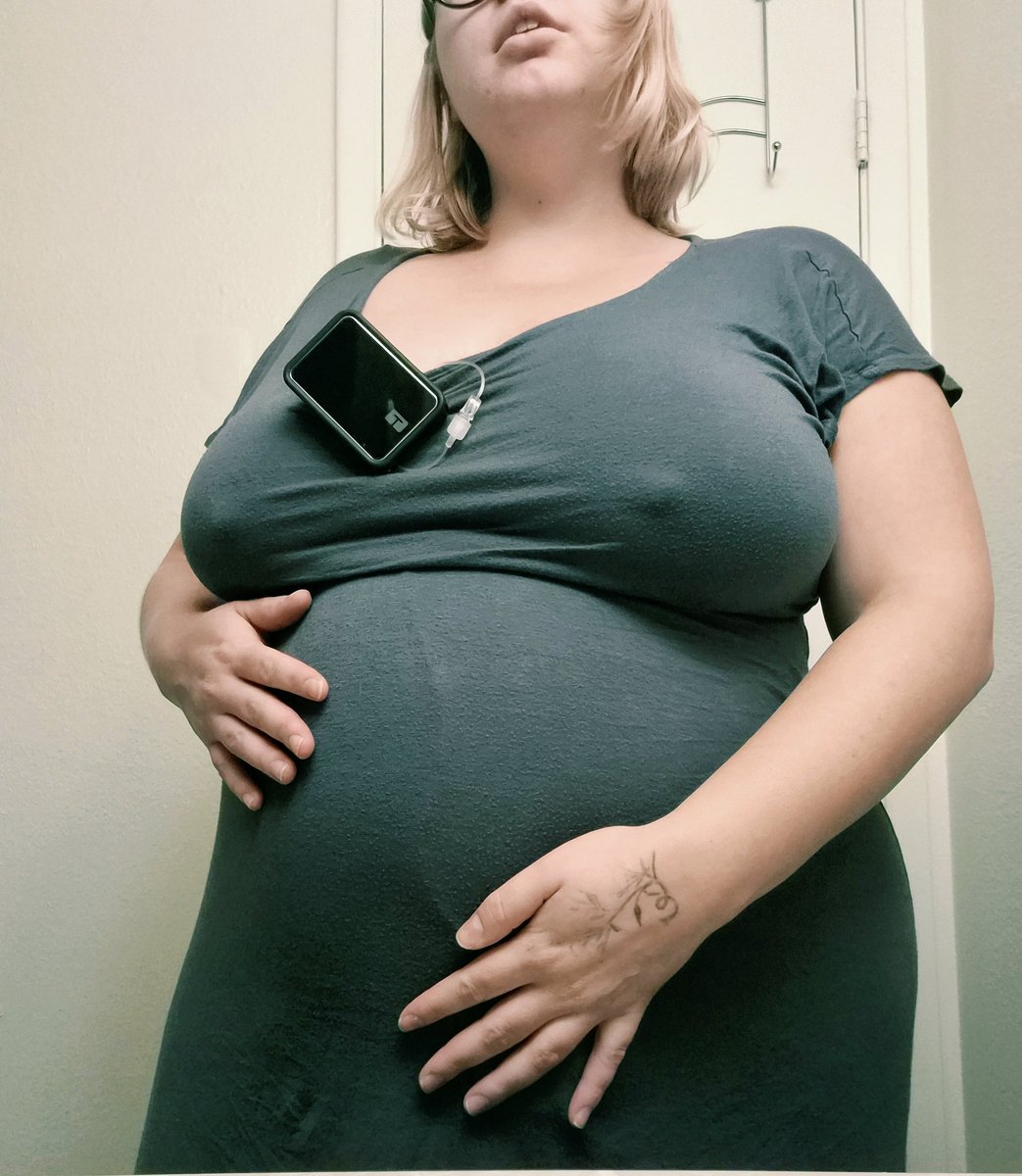 bun_housewife's tweet photo. Bunny wife got up, put on a house dress, made hubby lunch for work, got him clothes for the day, woke him up, kissed him goodbye, n fed n let the dogs out. now shes out of breath n has immediately stripped n gone back to bed bc shes exausted.  😅😮‍💨 https://t.co/dPjN36VF73