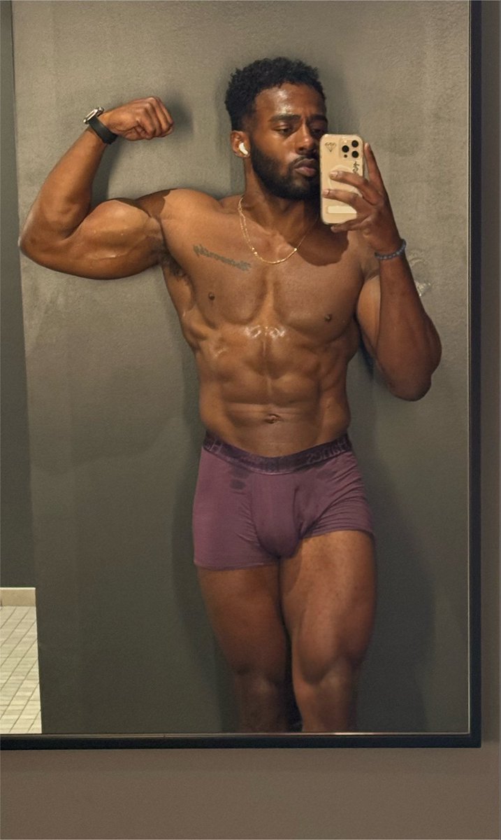 AWANJANIUS's tweet photo. 20K followers up from 3K in 3 months is INSANE. Thank each and every one of you ❤️ https://t.co/LY8XCYfqjA