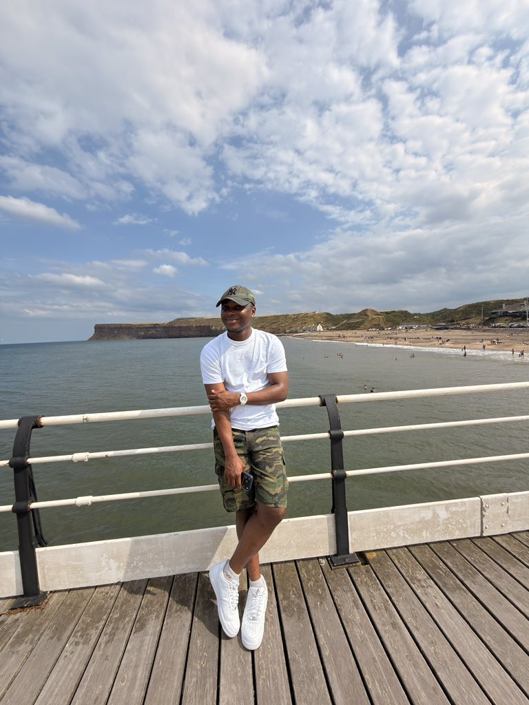 1i_riz's tweet photo. 🏖️ 😃 https://t.co/GSiK28lbPa