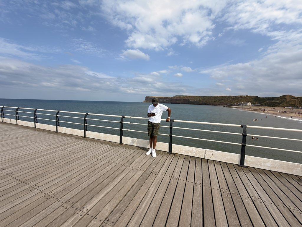 1i_riz's tweet photo. 🏖️ 😃 https://t.co/GSiK28lbPa