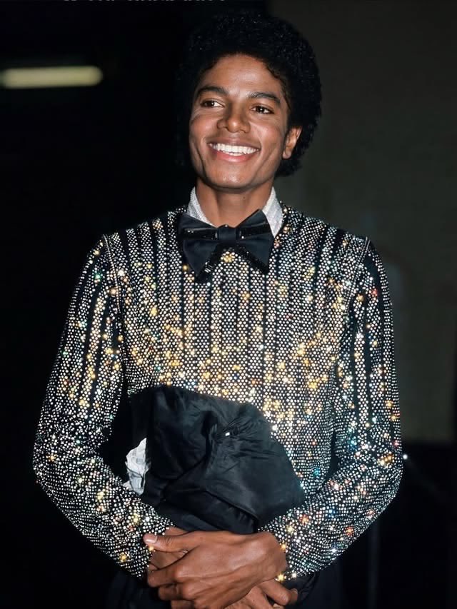 capt_applehead's tweet photo. Just a reminder that Michael Jackson is black. 😌🤎 https://t.co/2Gp1Fw1idC