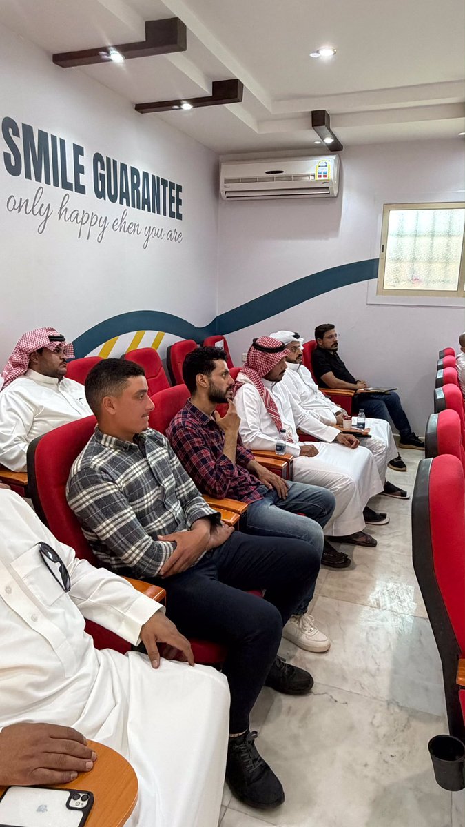 agrcoop's tweet photo. انطلقت الدورة التدريبية المجانية بمركز التدريب التابع للجمعية التعاونية الزراعية بمحافظة #عنيزة بعنوان "الإدارة المتكاملة للبيوت المحمية من التخطيط إلى التسويق" وقد حضر الدورة عدد من المهتمين والمختصين في هذا المجال وسط تفاعل من الحضور في طرح الاستفسارات المتعلقة بالبيوت المحمية. https://t.co/3eMj6i7XkQ