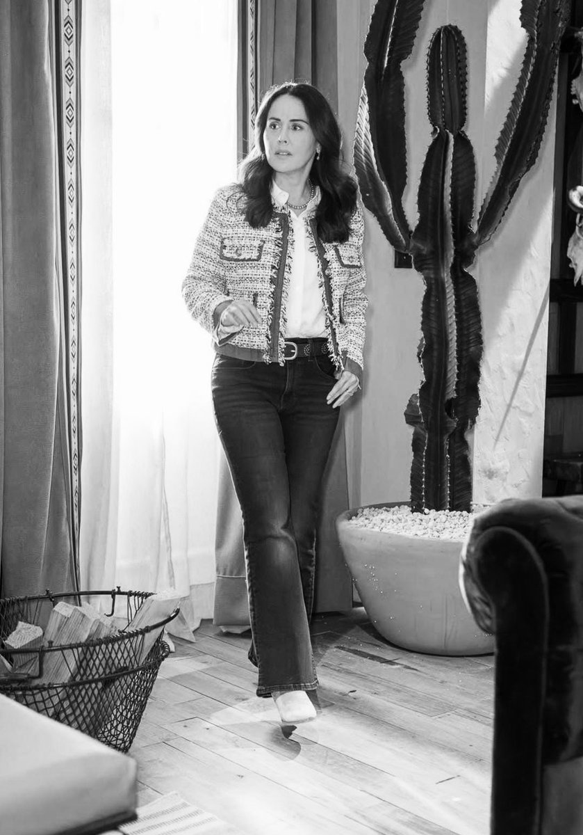 ourlovecf_'s tweet photo. que bella eres natalia esperón, ese outfit 10/10☝🏻💗💘 https://t.co/scg4Ow69Qe