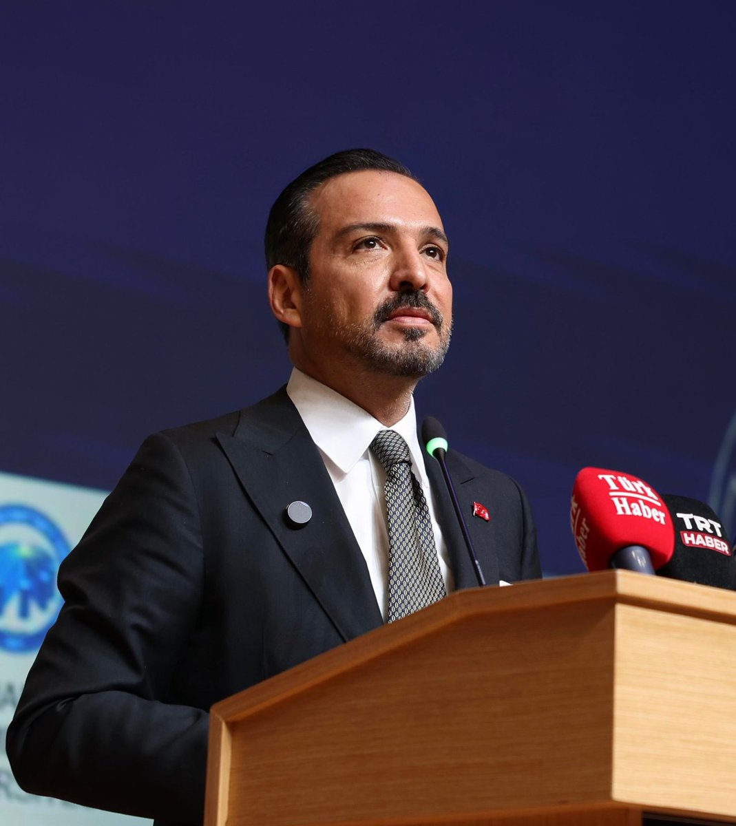 turantv_'s tweet photo. 🗣️Türk Devletleri ile İlişkiler Başkanı Kürşad Zorlu: (Türkiye ile Irak arasında enerji anlaşması hk.)

“Kerkük üretim sahasında Türkiye Petrolleri’ne ortaklık verilmesi, 102 yıl sonra Kerkük’te bir Türkmen valinin görev almasıyla eş zamanlı biçimde tarihe geçmiştir.” https://t.co/YrVMOvK97N