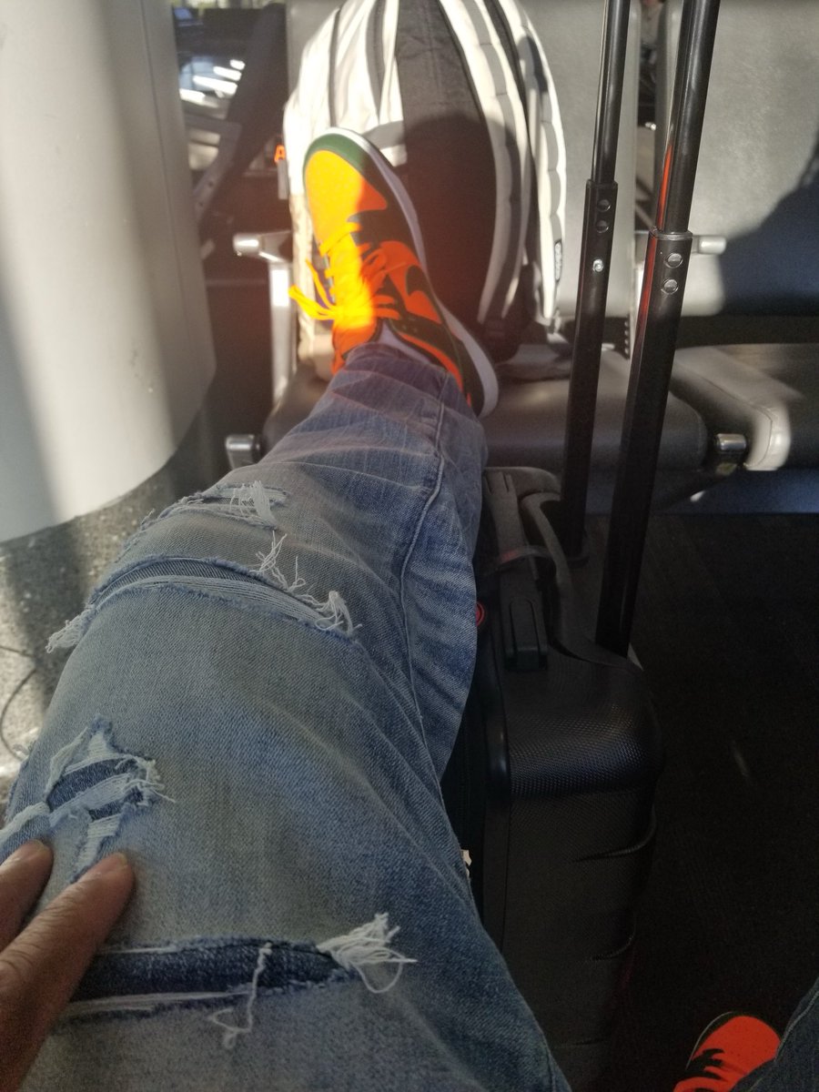 BigO246's tweet photo. Morning 🛫 https://t.co/9UQDM6xKbC