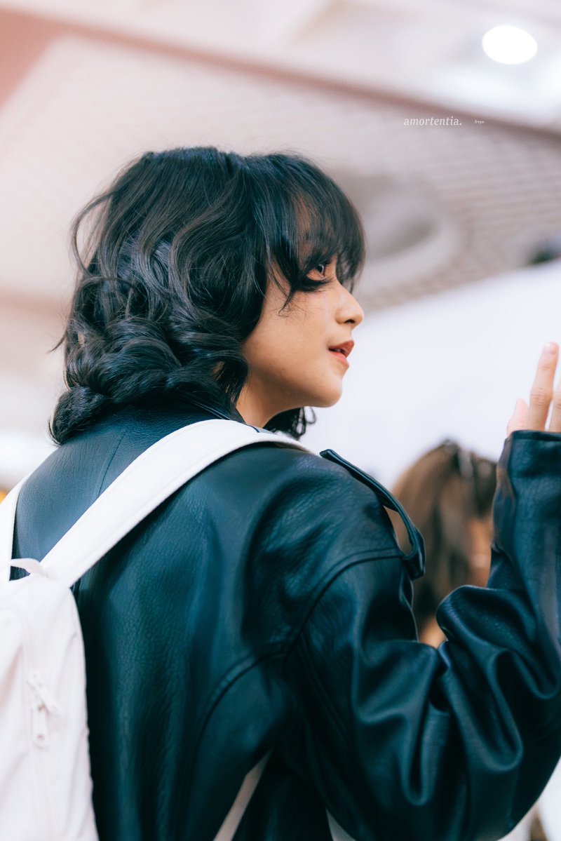 amortentia0213's tweet photo. 260705 MnG 2S Jogja 

#Freya #프레야 #フレヤ #JKT48 https://t.co/mFmsIZ0aWo