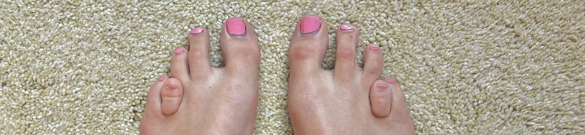 willowmaeangel's tweet photo. on Wednesday's we wear pink! 🩷 take a lick 😉 https://t.co/Z96IBjjR34
