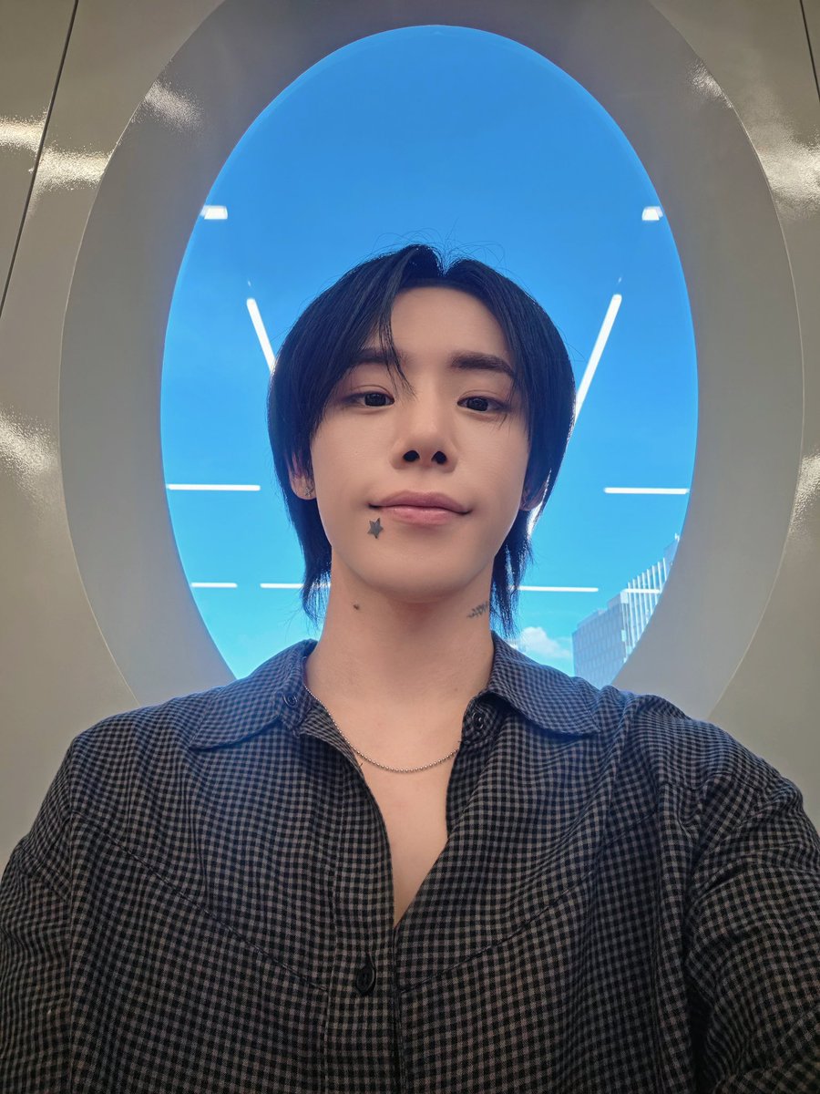 OmegaX_members's tweet photo. [#OX]

💤🖤

#OMEGA_X #오메가엑스
#젠 #XEN https://t.co/sbX9RwA4d4