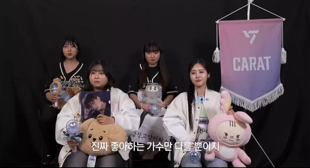 sebongiegirl_'s tweet photo. Carat bawa anak-anak nya kapanpun dimanapun wkwk lucu bgtt🤏 https://t.co/4EGAzucwBq