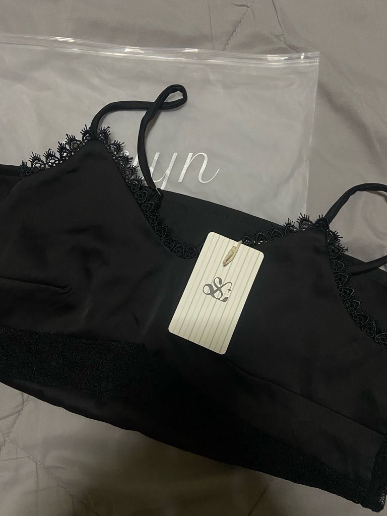 babilussion's tweet photo. ส่งต่อ Serlyn selena lace satin สี Noir Black 300รวมส่ง ป้ายห้อย+ถุงครบค่า #ส่งต่อเสื้อผ้า #เสื้อมือสองสภาพดี #ส่งต่อเสื้อผ้ามือสอง #ส่งต่อ #เสื้อผ้ามือสอง #เสื้อผ้า���ือสองสภาพดี #ส่งต่อเสื้อผ้ามือ2 #ส่งต่อserlyn #ส่งต่อเสื้อ #lacetop https://t.co/1wZ6qyuSWz
