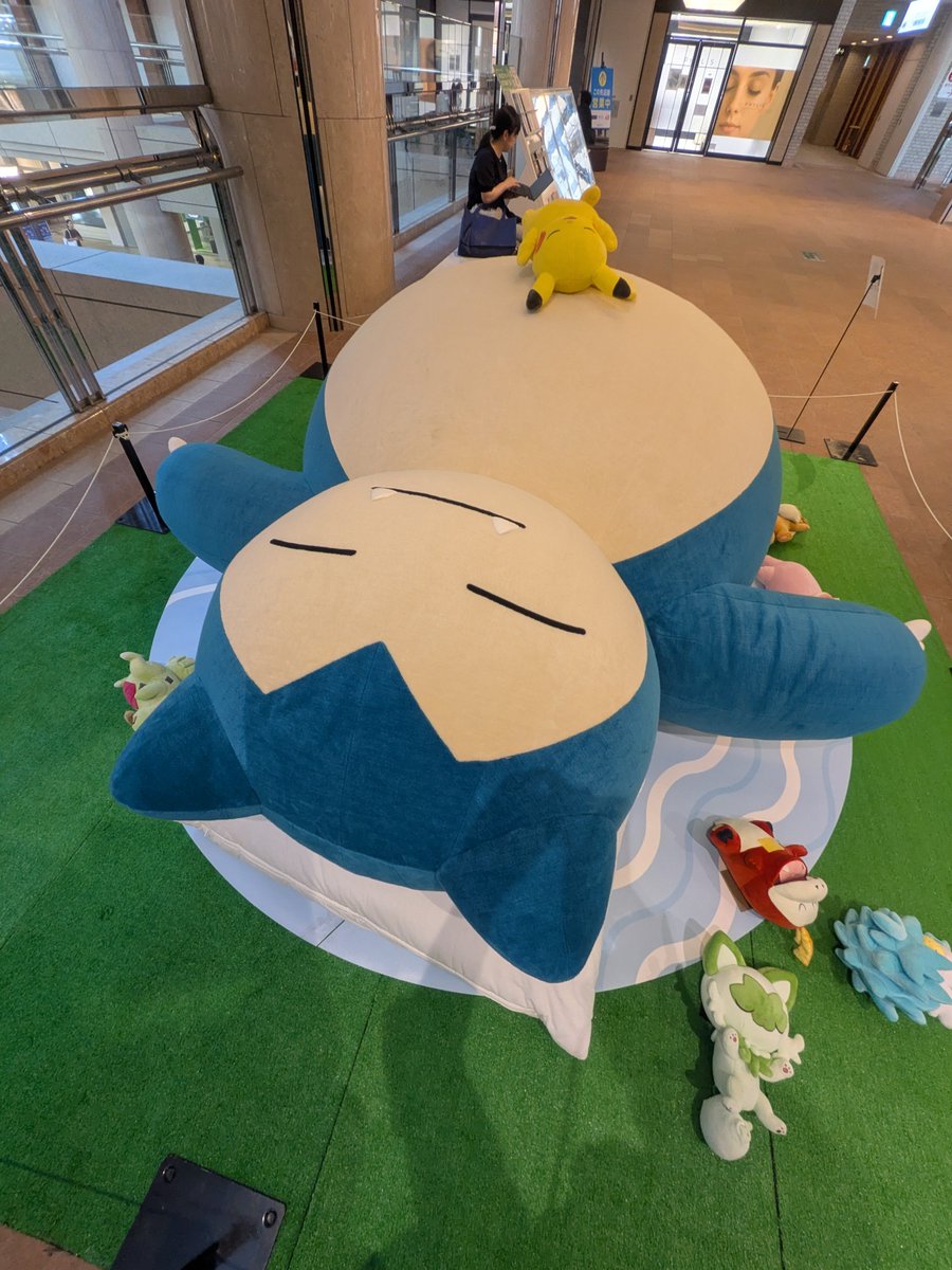 bechitabechi's tweet photo. 横浜みなとみらい
#ポケモンスリープ イベント 
時間なくて通ったとこだけですが📷️
みんな寝顔かわいい♡
#ポケモンねがおリサーチ
#推しポケモンはヤドン https://t.co/Q3PpGRX389