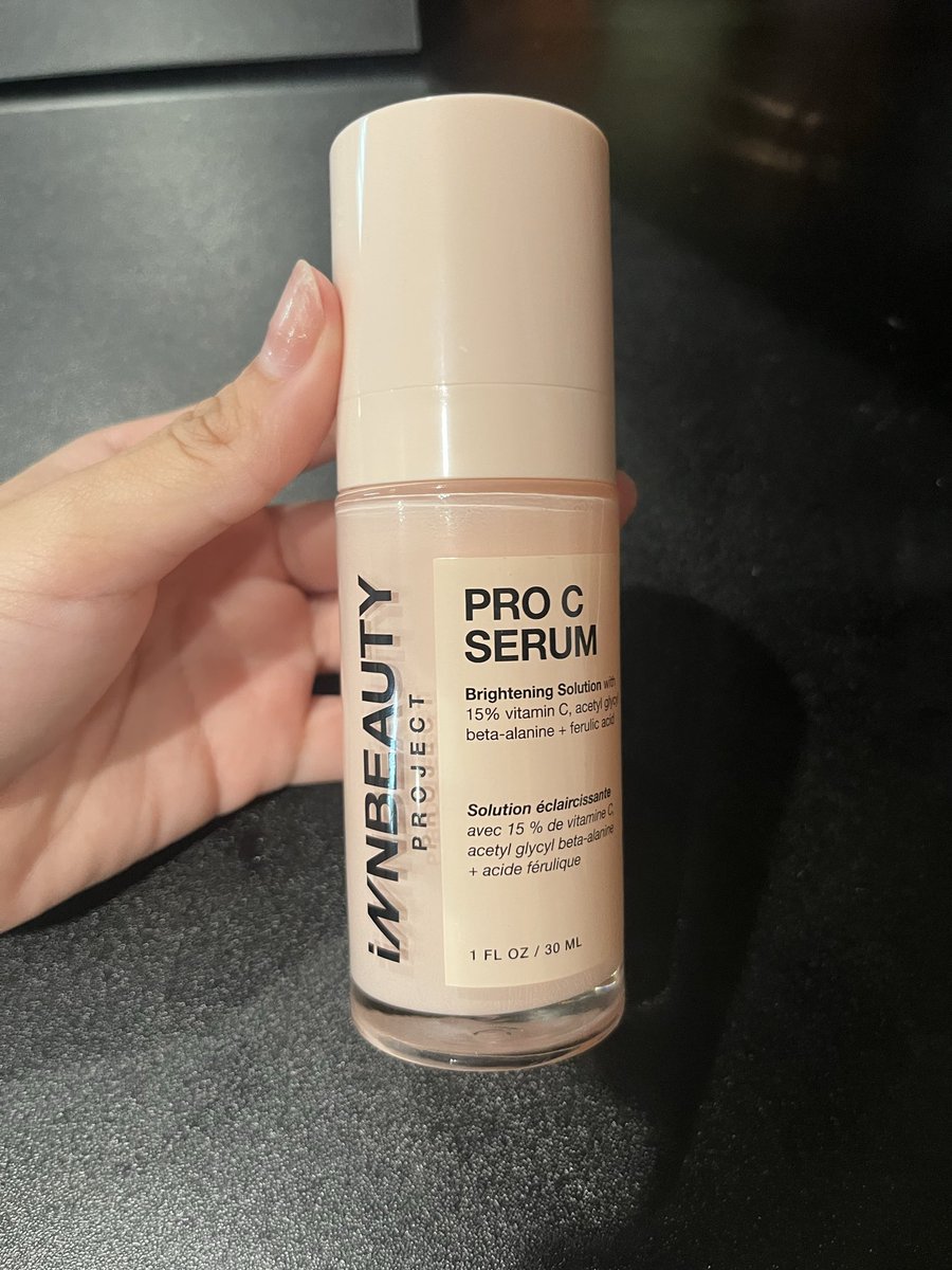 http_390's tweet photo. a sephora employee recommended me this and it broke me out so baddd 😩 i miss my clear skin, any tips? https://t.co/jp088qHqgm