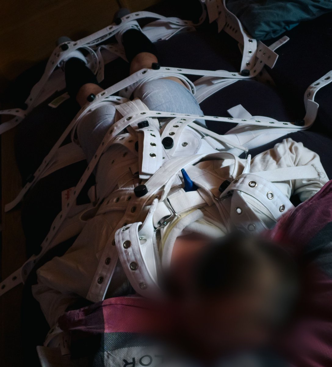 Straitmaxx's tweet photo. My friend has a rather unique ability. He can only give himself a treat if he’s lying on his stomach, bound up tight, with a whole mess of crotch straps surrounding his Kingdom.

Can you believe that?

📆 - April 2025

😈 - @Straitmaxx

🔒 - My dear friend Kevin https://t.co/MBb9gT33kc