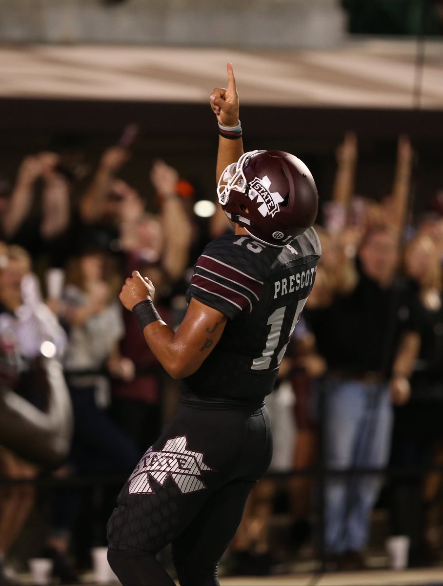 msstate's tweet photo. It's this legend's birthday 🐐 https://t.co/aEtTq1wES6
