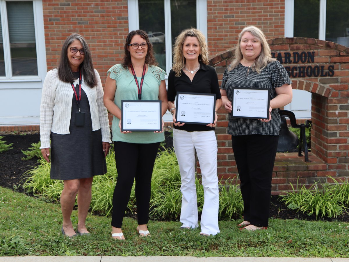 ChardonSchools's tweet photo. The Chardon Local School District Treasurer’s Department has received the Government Finance Officers Association of the United States and Canada’s Certificate of Achievement for Excellence in Financial Reporting for the fifth consecutive year!
#WeAreChardon #TopperUp https://t.co/M07RGfiCur