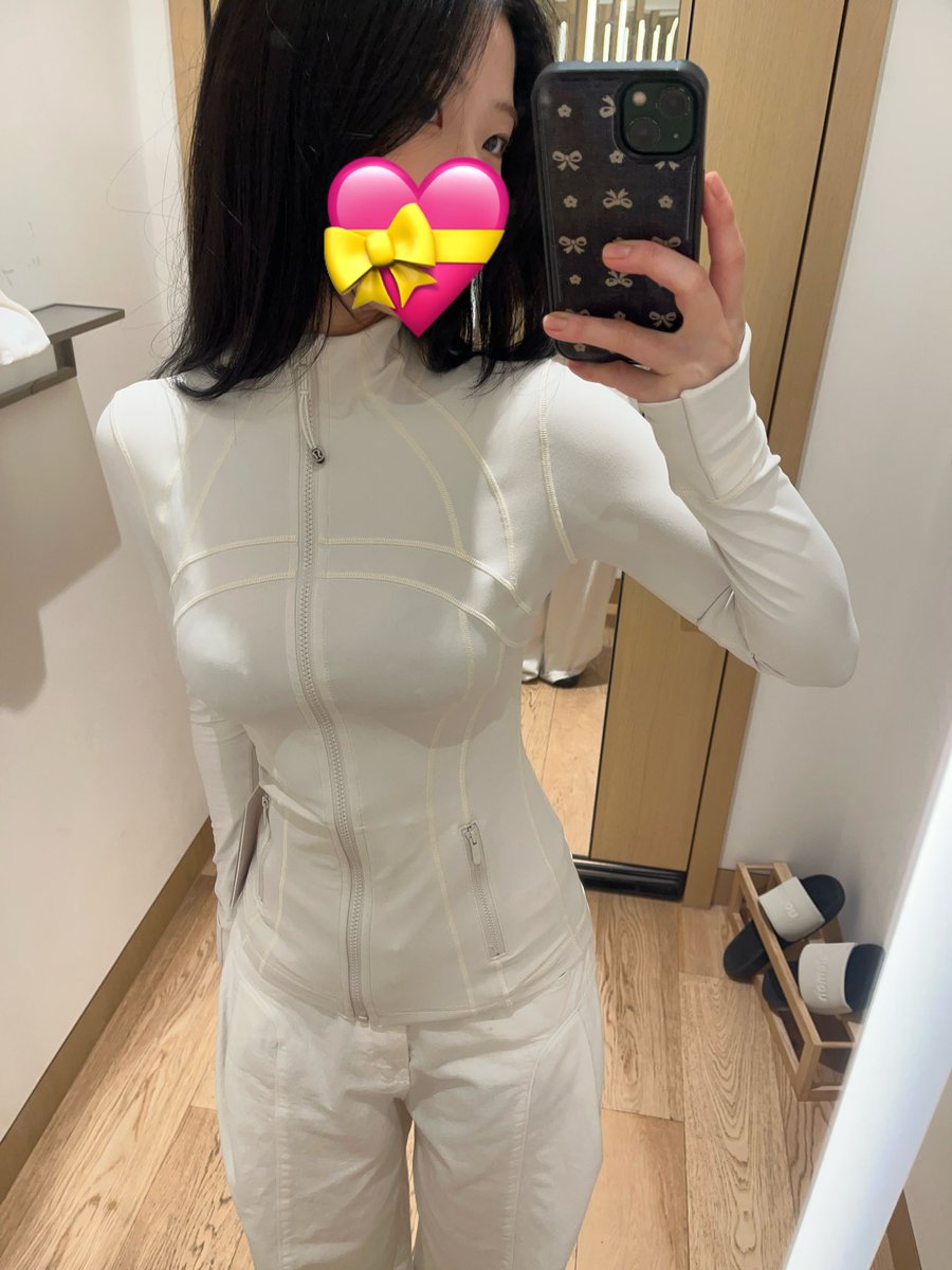 soapiqie's tweet photo. 룰루레몬 그 유명한 디파인 재킷 입어봤고 왜 유명한지 알겠긔...... https://t.co/wgl7SOhImw
