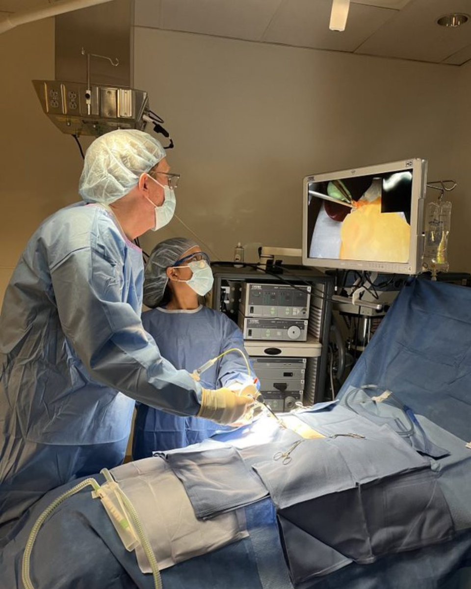 MakeAWish's tweet photo. When Melanie was navigating treatment after her kidney transplant, her curiosity for medicine grew into a passion. She wished to be a doctor – and now hopes to one day help kids like her as a bilingual physician. 🩺💙

Together, we can help make more wishes come true: https://t.co/CVtjrmoSDP