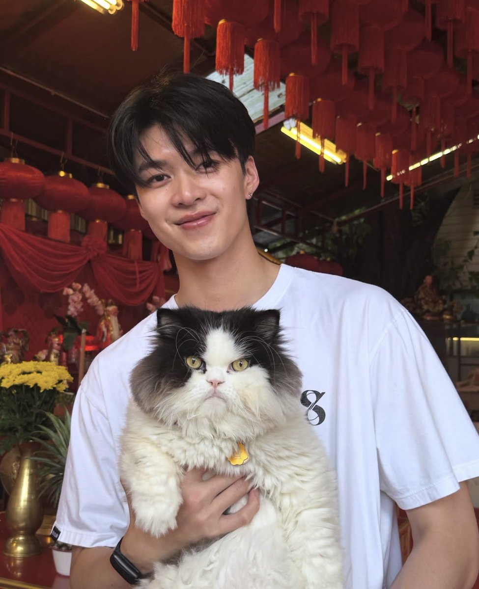 SSHtay7uay's tweet photo. မာမိချစ်ကလေး
#CountDownToMEEN2ndFANSIGN
#Meennicha8 https://t.co/nMk1jHu1UG