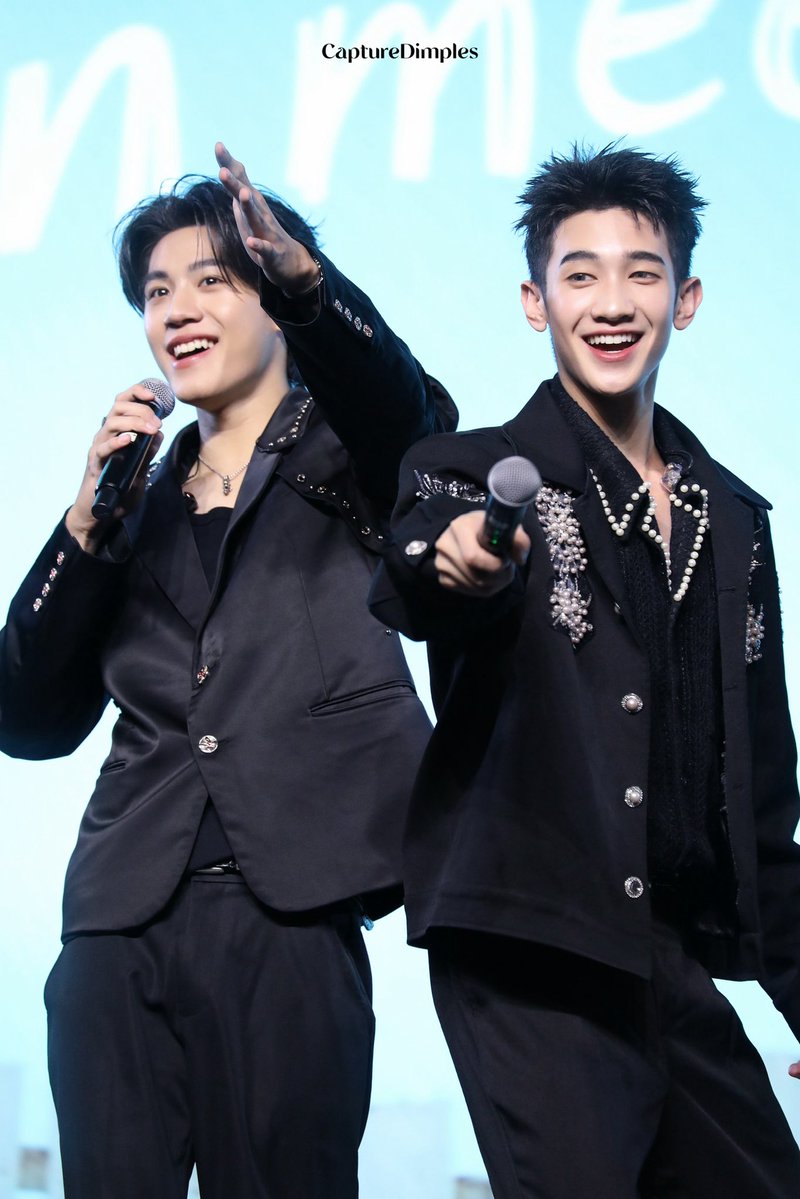 CaptureDimples's tweet photo. Let's 🍊🌳 🎤

TONSOM FINAL FAN MEETING

#Almondbabybigboy
#ProgressPassawish 
#AlmondProgress 
#WhenOrangesFallFinalEP https://t.co/qazW7ckBKN