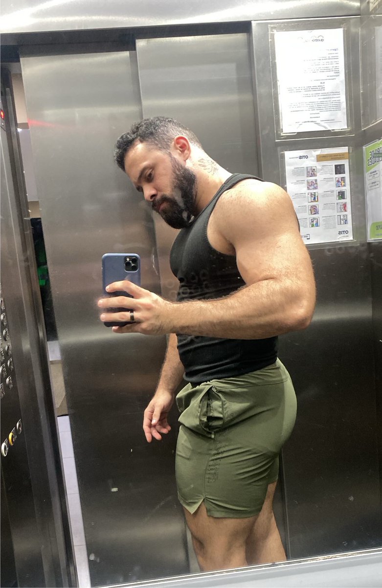 RAPAFREIRE's tweet photo. Já treinaram hoje? Simbora que hoje é bunda https://t.co/ds9rPFba3b
