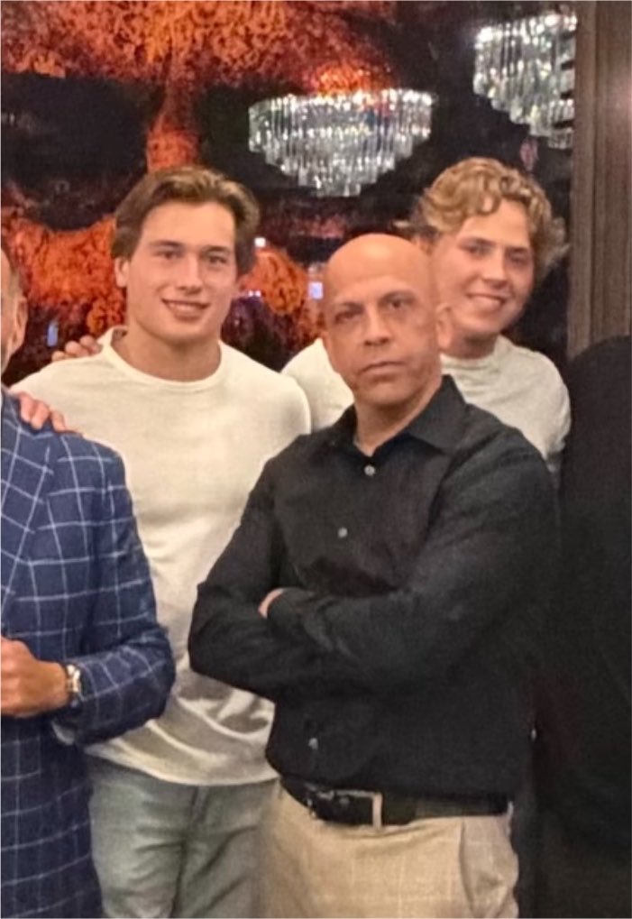 briniittyy's tweet photo. yeah nobody is taking him from you smith https://t.co/MmJoDToSCn
