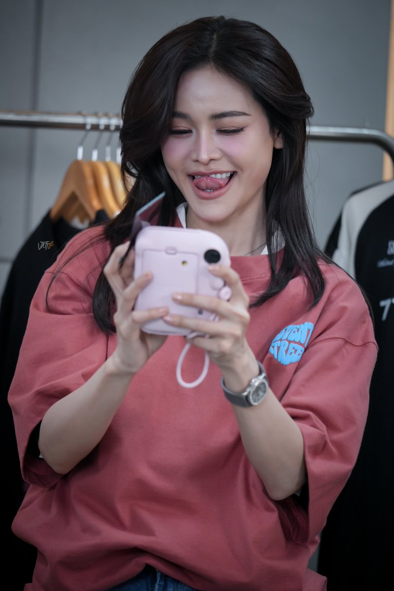 JKTY_F's tweet photo. ถ่ายโพราลอยด์แบบกึงๆๆ😙

#ENGFAx7thStreet
#อิงฟ้ามหาชน @EWaraha https://t.co/SCdA2ijboI