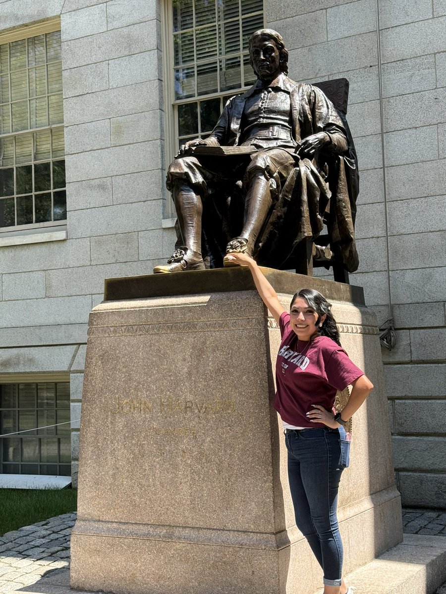 MsMedelsMath's tweet photo. My time at #Harvard taught me something every first-gen. student needs to hear: we BELONG in these spaces. I hope my students know that where you come from doesn’t determine where you can go. If I can sit in a Harvard classroom, so can they. #SíSePuede #FirstGen #Mexican #HGSE https://t.co/LmhE7zQono