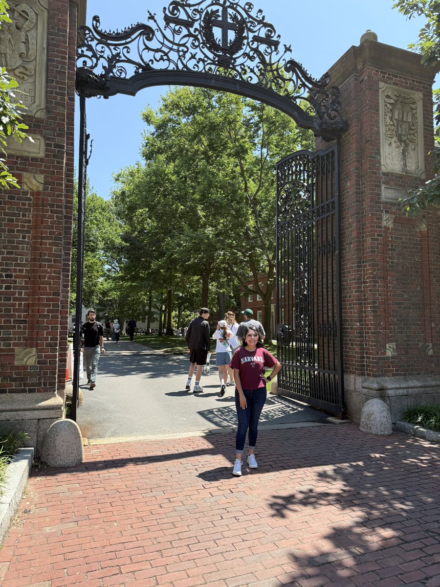 MsMedelsMath's tweet photo. My time at #Harvard taught me something every first-gen. student needs to hear: we BELONG in these spaces. I hope my students know that where you come from doesn’t determine where you can go. If I can sit in a Harvard classroom, so can they. #SíSePuede #FirstGen #Mexican #HGSE https://t.co/LmhE7zQono