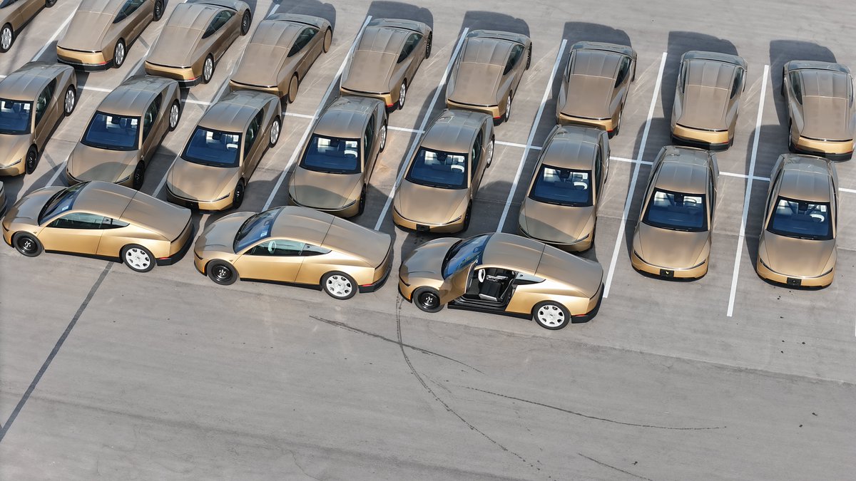 TeslaNewswire's tweet photo. Tesla is intensively testing Cybercabs with both human-driven and fully autonomous vehicles at the GigaTexas test track https://t.co/o8iS2RTTyu