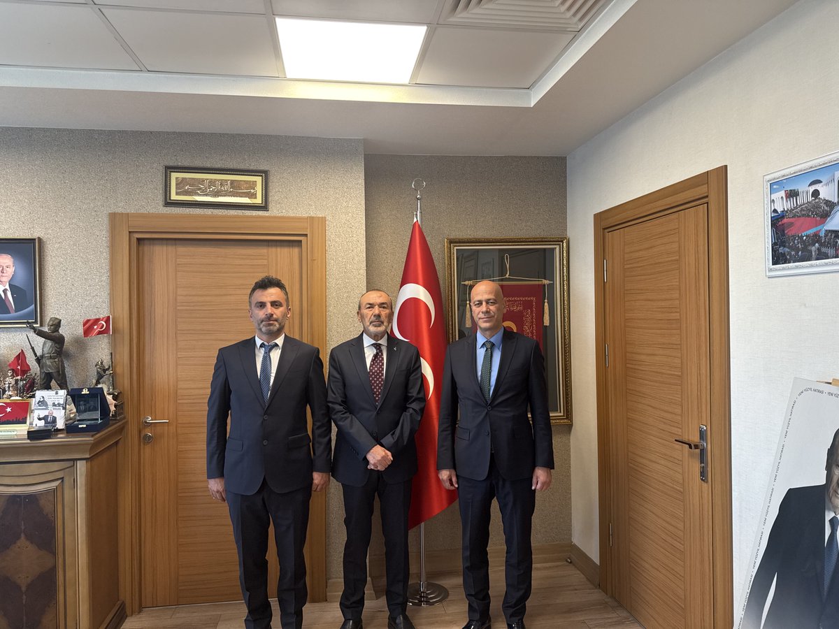 recaiatalay's tweet photo. Ankara şube başkanımız Sn Osman Özdemir ile birlikte MHP Genel Başkan Yardımcısı Sn Yaşar Yıldırım’ı makamında ziyaret ettik. https://t.co/Ast3jOcdQd