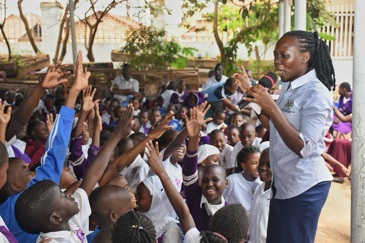 sauti116's tweet photo. 🌍 And the work didn't stop there! 💙

From Kayunga we touched down in Bwaise  carrying the same powerful message to another community that needed to hear it! 🚗💨

Schools. Communities. Streets.
Sauti 116 is everywhere Uganda. 🇺🇬

What a powerful day of outreach  and this is just the beginning. We shall keep going. To every school. Every community. Every corner of this country. 💪

Until every Ugandan knows 

📢 116 is free.
📢 116 is confidential.
📢 You don't have to suffer alone. 💙

We are not stopping. 😤🔥

📞 116  Toll Free
📲 WhatsApp: 0743 889999
@Mglsd_UG @MercyLakiskis @Educ_SportsUg 
#Sauti116 #Kayunga #Bwaise #ChildProtection #CommunityOutreach #Uganda #NeverStopping #YouDontHaveToSufferAlone 🇺🇬🔥