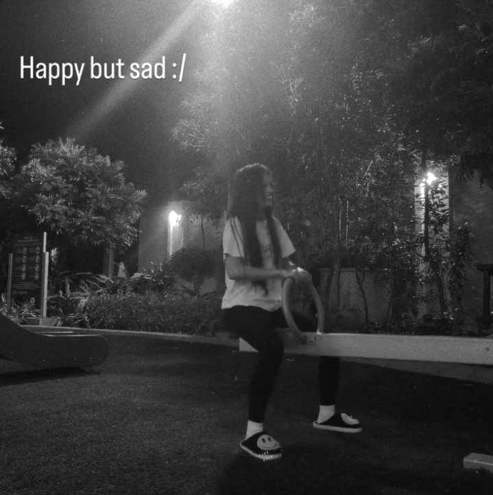 wxxxmbr's tweet photo. she need the warm hugs and care right now. exhausted na siya I think from all the schedules like her rainings, also with the upcoming theater show na kailangan aralin. let's give her time, okay? if she wanted away from socmed for as much as she needs let her.
#Moonlettes https://t.co/AgVg6EgN0d
