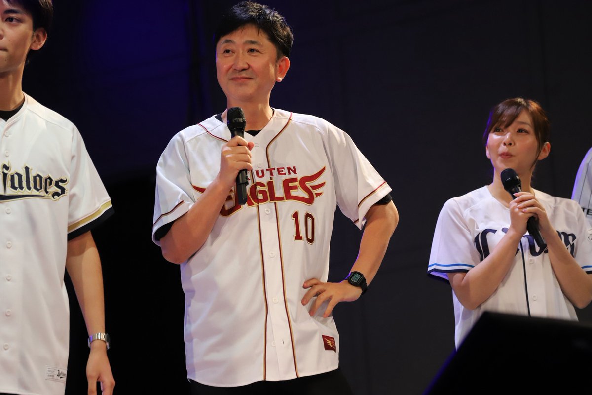 sylphy24's tweet photo. オールスターゲーム終了

規格外のたつみん
『流石・村林』
安定の藤平くん
そして前夜祭から３日間フル出場で絵やパフォに大忙しのクラッチくん
本当におつかれさまでした

前夜祭で勢揃いしたスタジアムDJのなかでも、一際イケボイスの千葉ちゃん
間近で聞く「締まっていこう！」
最高でした😆🤭 https://t.co/BGv5TbAODq