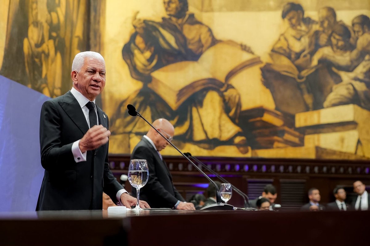 adalgisa0202's tweet photo. El Senado recibió 765 iniciativas legislativas entre agosto 2025 y agosto 2026. #RicardoRindeCuentas2026 #CongresoRindeCuentas2026 https://t.co/J99FszFaNj