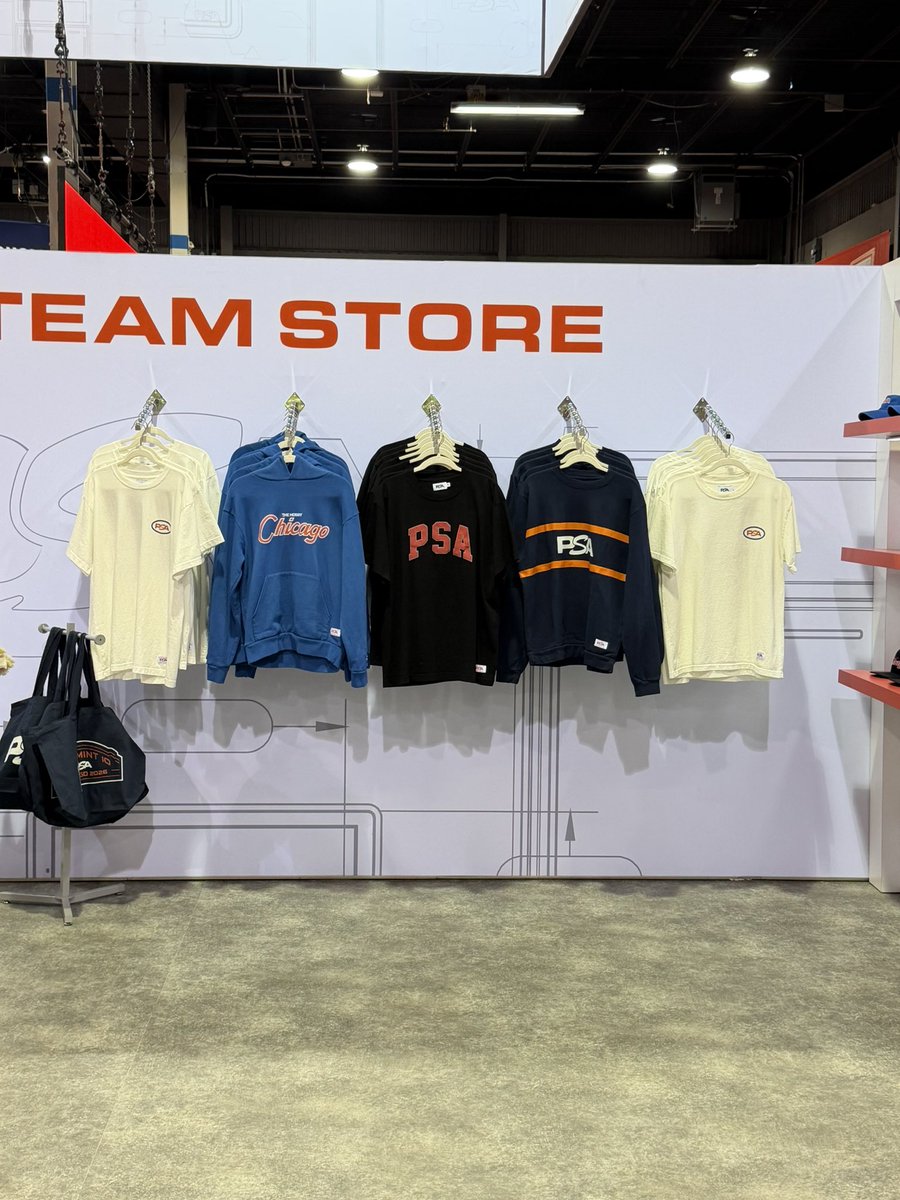 vaultedicons's tweet photo. Love how they themed the #psa merch at this years #thenational local to Chicago

Great job @PSAcards https://t.co/BE9HKE2jRn