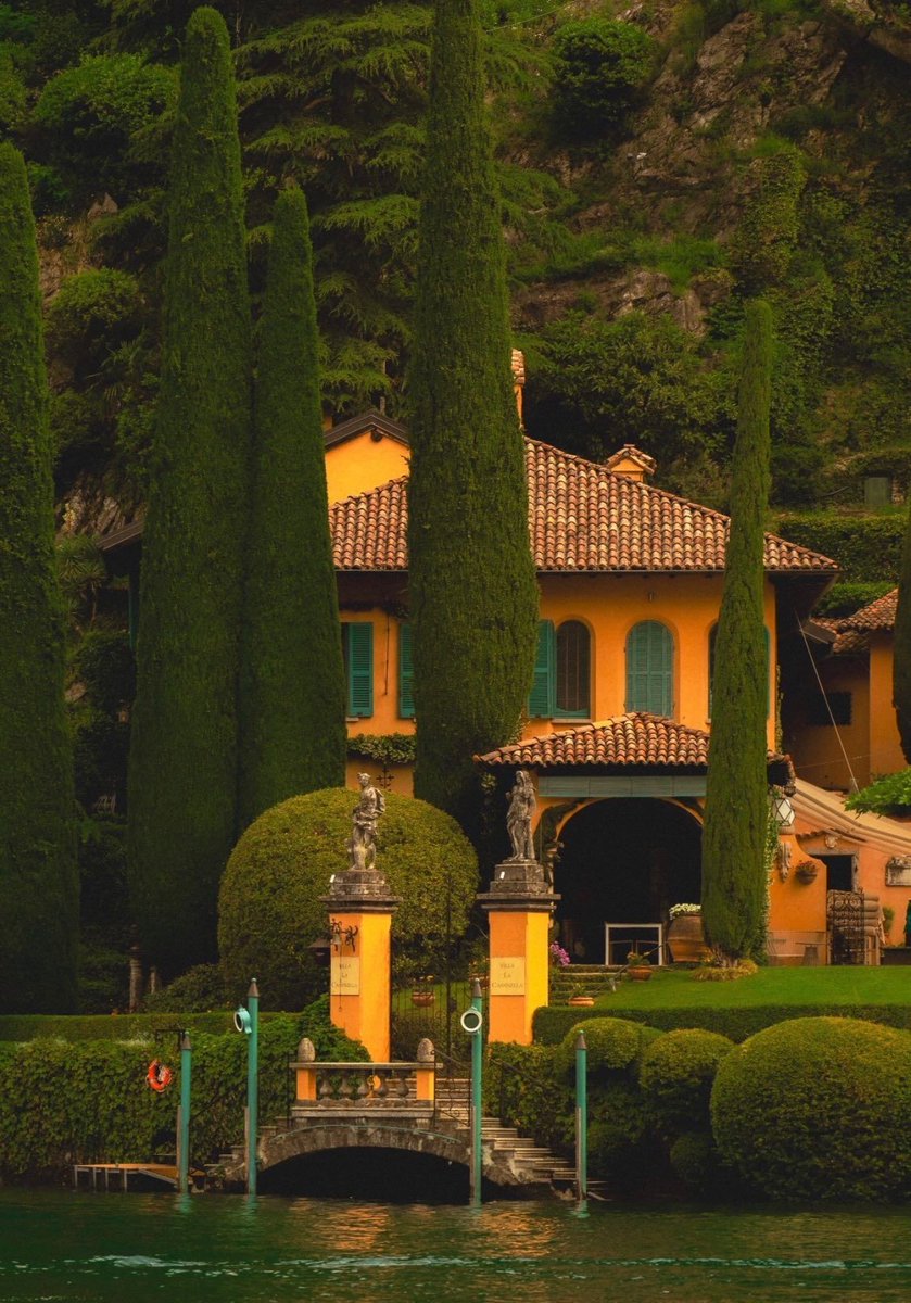 W0rld2026's tweet photo. Lake Como, Italy 🇮🇹 https://t.co/r7N4YYeaBR