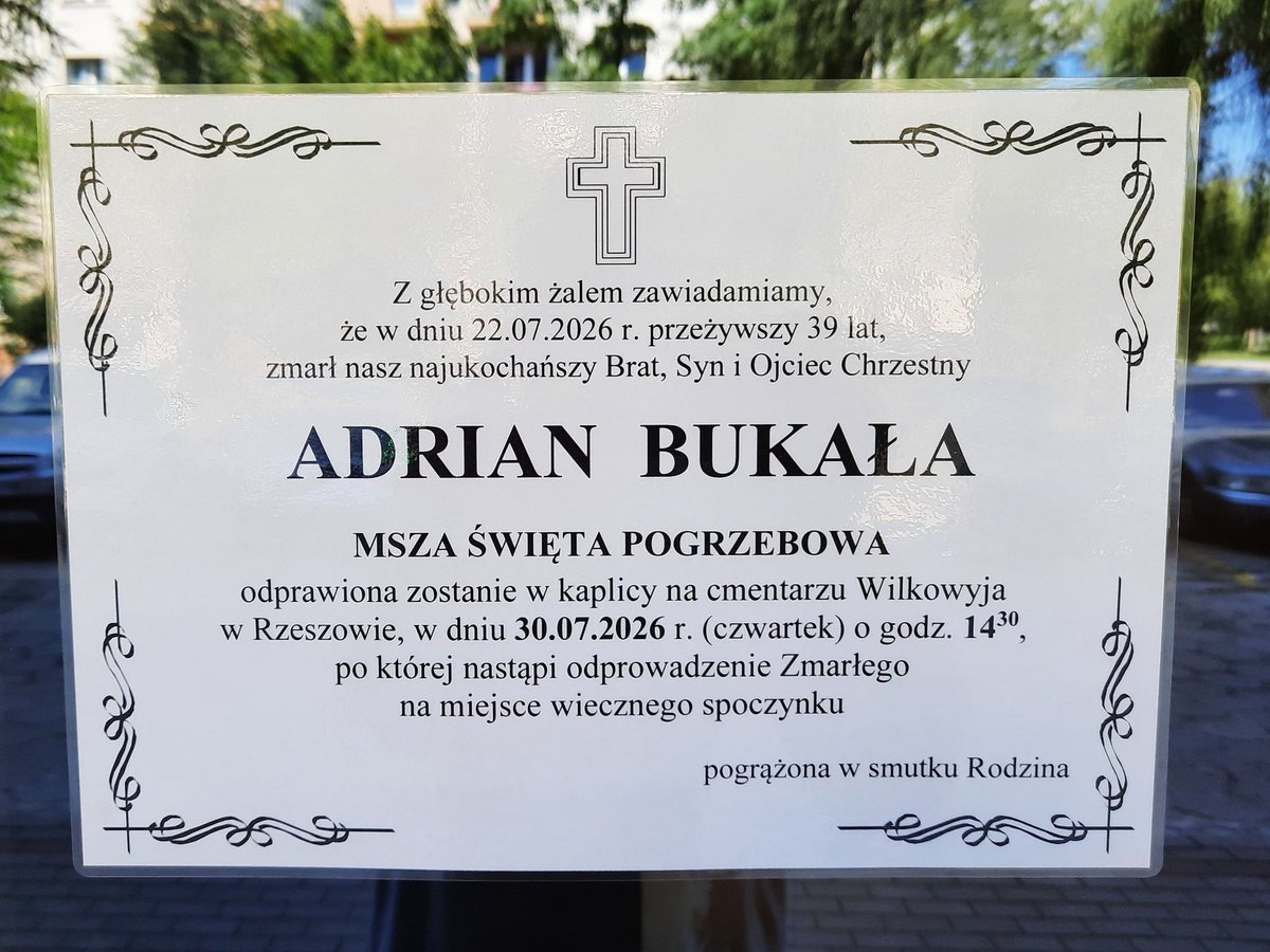 coolfonpl's tweet photo. Żegnam Cię i masakra 😢 https://t.co/n7Rw3f3Il0