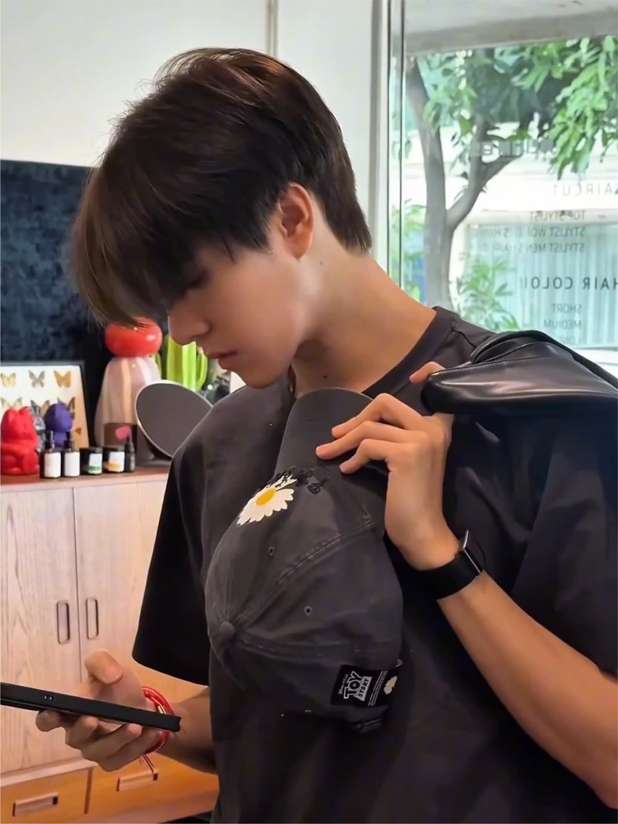 pugxnn's tweet photo. ในวันที่ตามหาความหมายของชีวิต เจอ แล้ว https://t.co/6OQu8VW47I