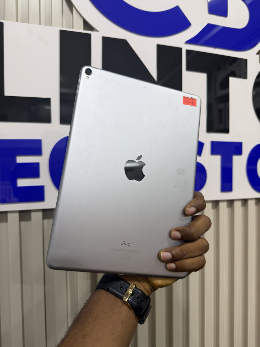 clintontechstor's tweet photo. iPad Pro 2017 64gb 

Everything working 

N190,000

Send us a WhatsApp message to purchase or contact us on WhatsApp: 08145420926 or call: 08068868691

Address: FA62 NEW BANEX, Wuse 2 #gadgets #phones #iphones #accessories #clintontechstore #banex #banexplaza https://t.co/Q2LHn4EwMv
