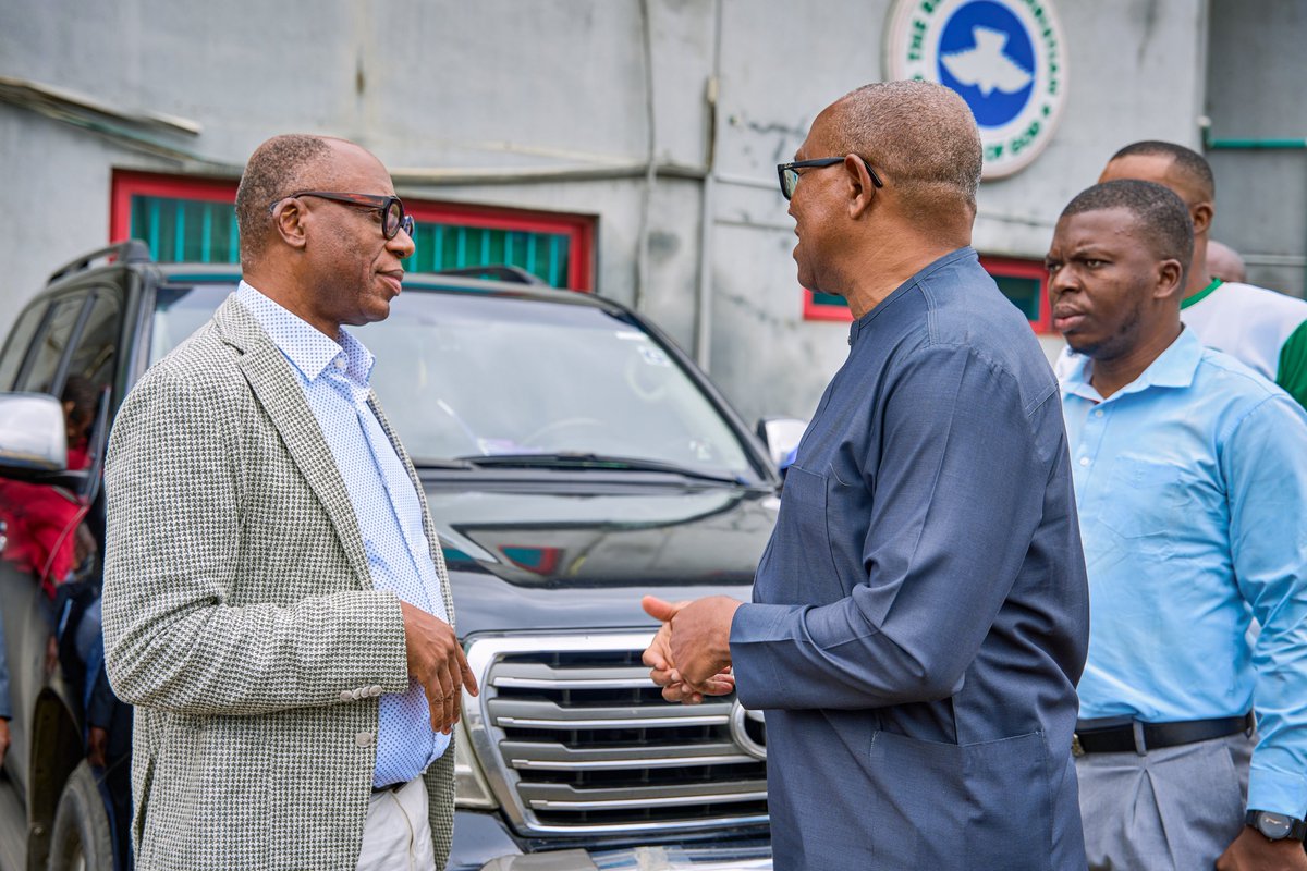 EstherUmoh10's tweet photo. Peter Obi at the funeral service of Gbadebo Rhodes-Vivour’s late mother . https://t.co/wEN2RRRvZJ