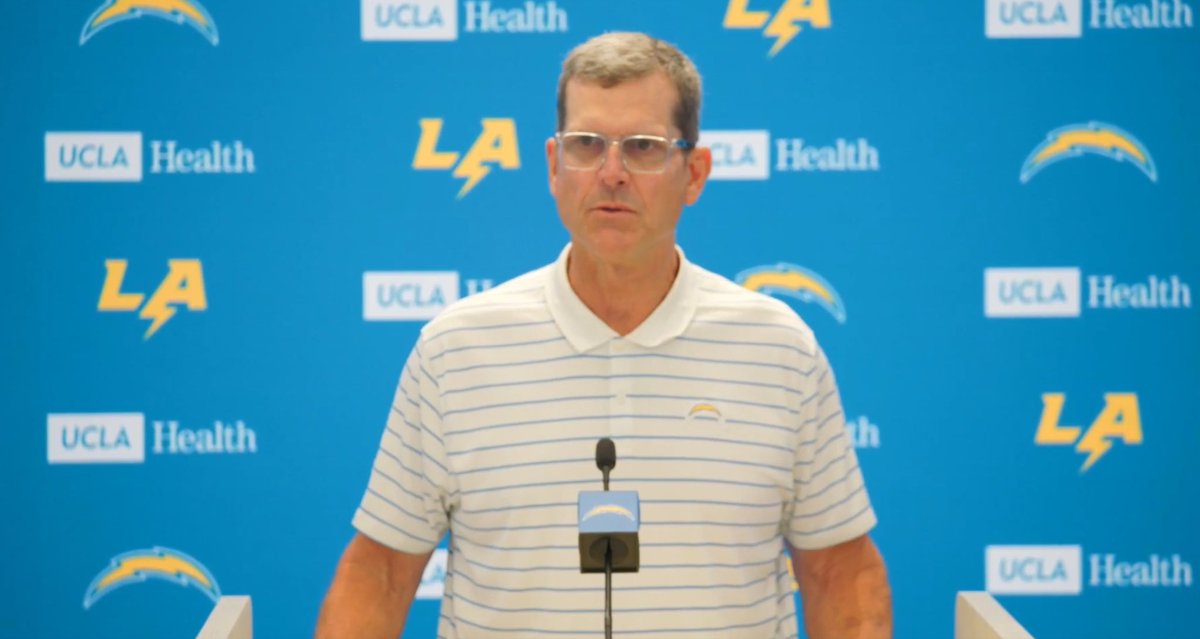 alexinsdorf99's tweet photo. Chargers HC Jim Harbaugh on QB Justin Herbert getting engaged to Madison Beer: “He kinda said it was gonna happen this summer…just awesome, feel great for him. It’s awesome.”

“Valentine’s Day, SoFi. Little hairs on your arms start standing up.” https://t.co/CUUVqEIRF8