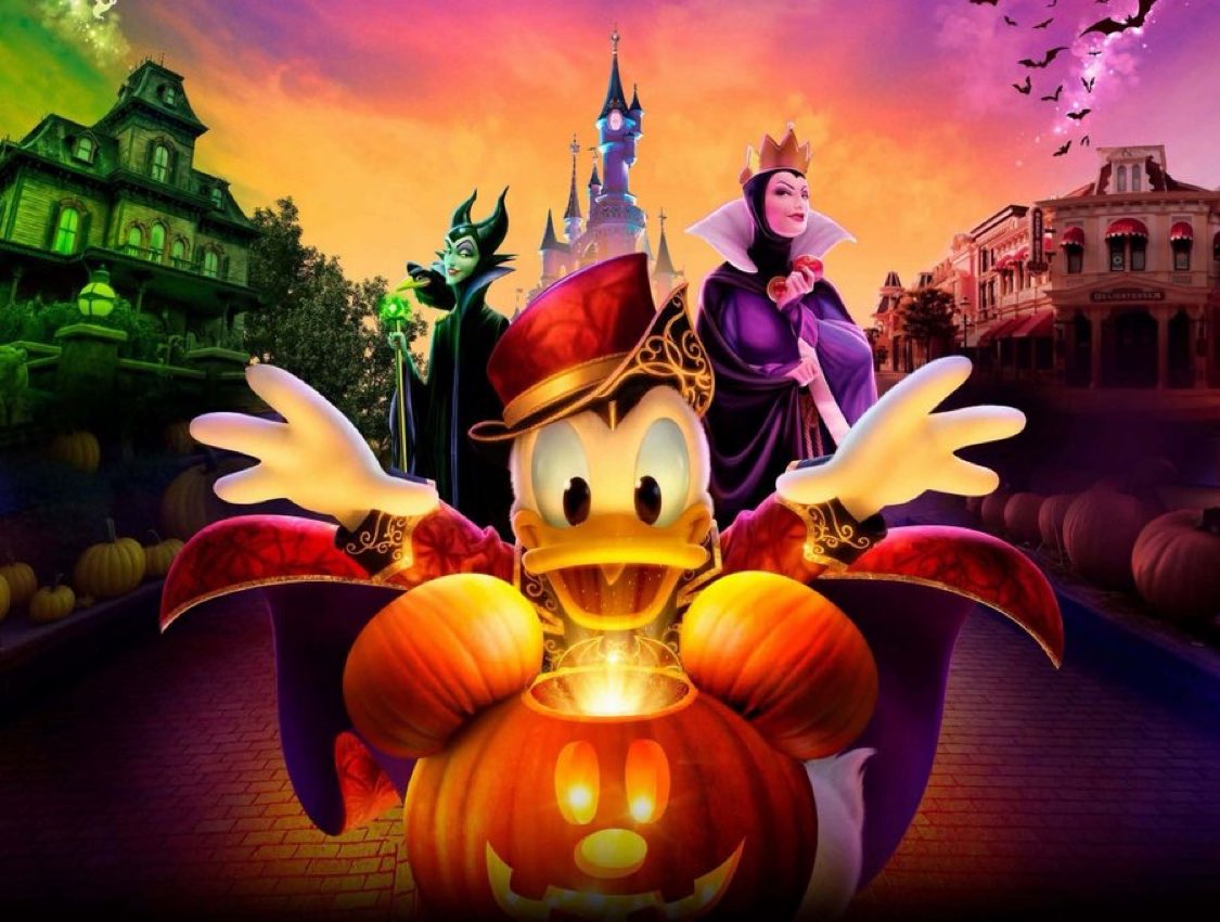DWFJP's tweet photo. 🎃🦆ドナルドの新ハロウィーンコスチューム公開！

ディズニーランド・パリの「Disney Halloween Festival」で登場予定の、ドナルドの新コスチュームがお披露目✨

今年のイベントポスターに描かれていた衣装とみられ、ハロウィーンらしい可愛いデザインになっています👻

📅開催期間：9月26日〜11月1日