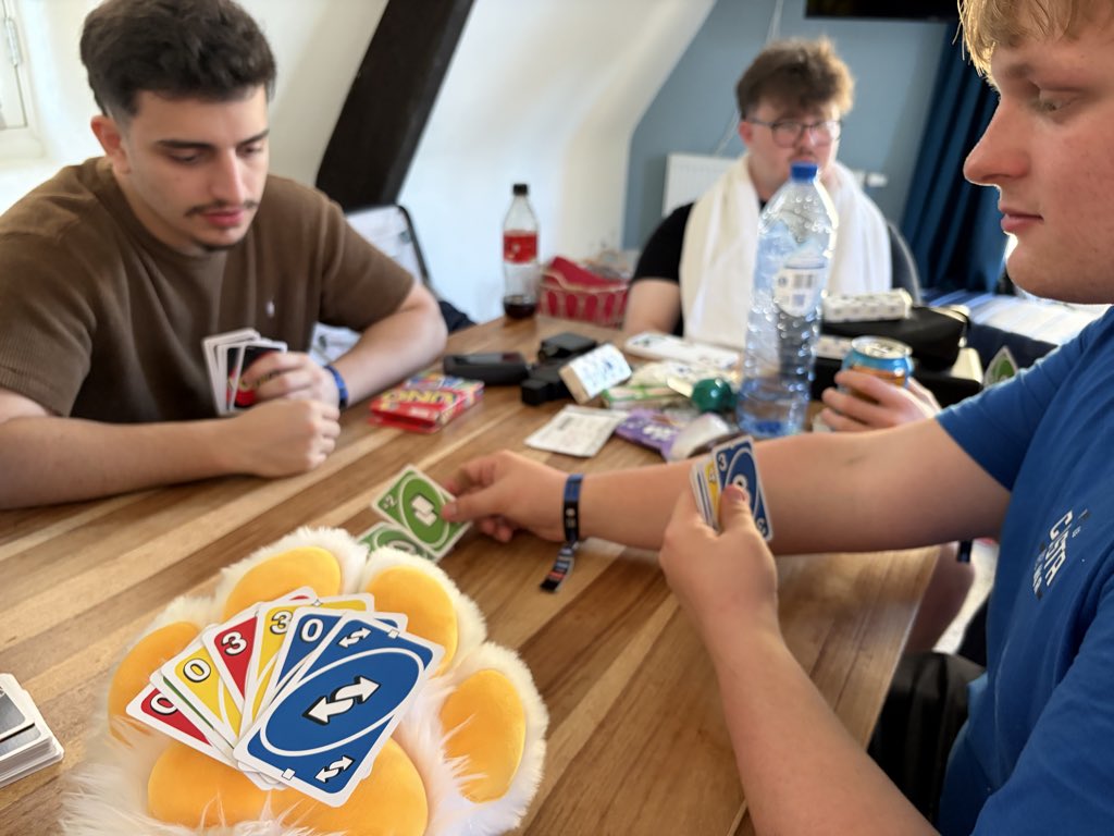 palr29288's tweet photo. Which card should I play? #COE2026 https://t.co/M6Ok2fs7hE