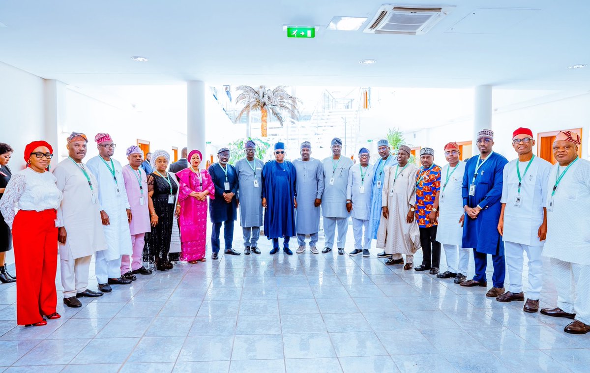 officialSKSM's tweet photo. The Vice President, Senator @KashimSM has said the vision behind the creation of new regional development commissions is to further unlock and harness the unique strengths and opportunities in the various regions for Nigeria’s collective prosperity.

He thus stated that President @officialABAT needs to be praised for such foresight and directional leadership.

He said the vision must, however, be backed by innovation, effective collaboration and integrity in the discharge of the mandate of the various regional development bodies, noting that the “Renewed Hope Agenda is about translating policy into tangible improvements in the lives of Nigerians.”

The Vice President stated this on Wednesday when he received the management of the South West Development Commission (@swdcgov), led by its Board Chairman, @SenAdetunmbi on a courtesy visit to the Presidential Villa, Abuja.
