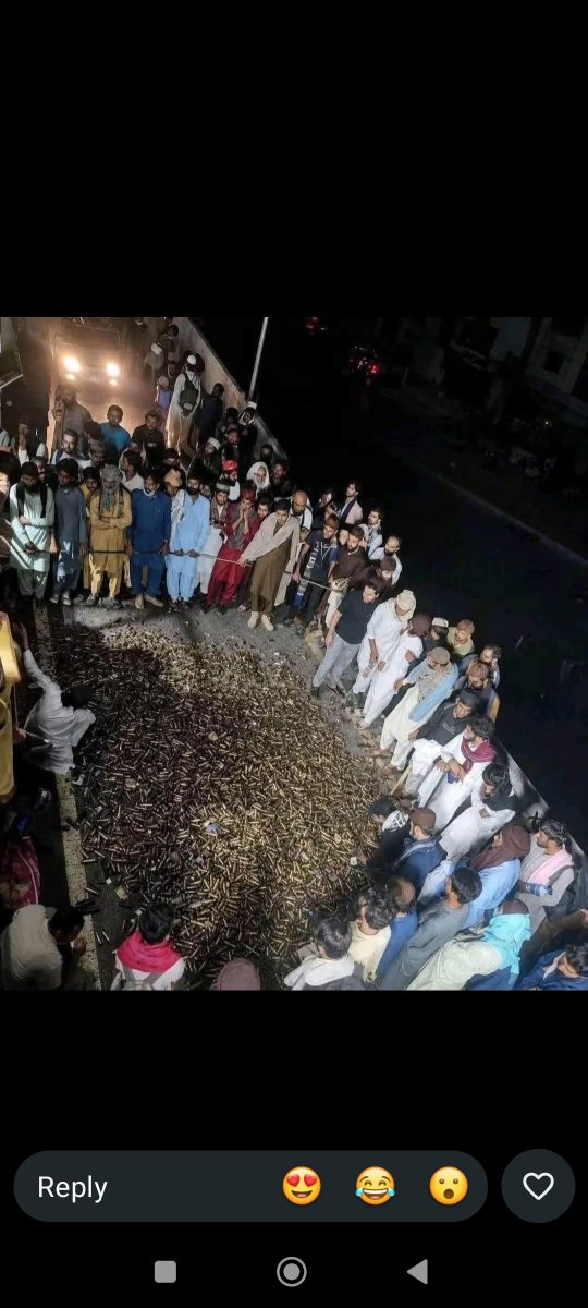 KashmirInOneSec's tweet photo. آج راولاکوٹ کے حالات چیخ چیخ کر کہہ رہے ہیں کہ دیکھو میں منی سرینگر بن چکا ہوں
#freeKashmir
#stopKillingKashmir
#kashmirbleeds
#kashmirwantjustice
#justiceforkashmir
#کشمیر_لہو_لہان https://t.co/Rn28ieN9Uo