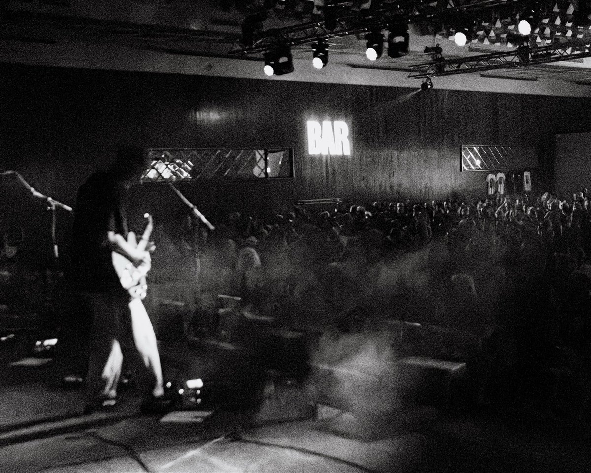 rideox4's tweet photo. Top 3 Ride songs of all time? Go 👇 
#ride #shoegaze https://t.co/xYdICfFGdG